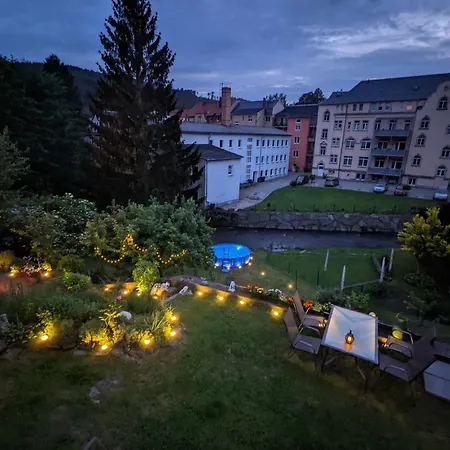 Apartment Urlaubsmagie - Honigfels - Garten, Sauna & Pool Sebnitz
